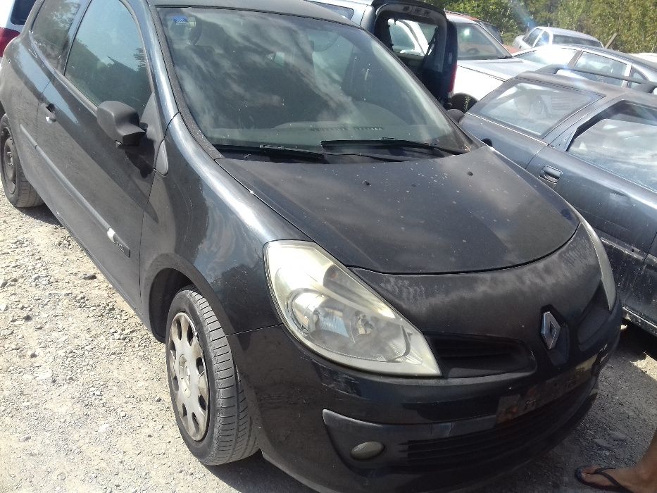 Рено Клио-1.5 дизел/70к.с./05г-на части