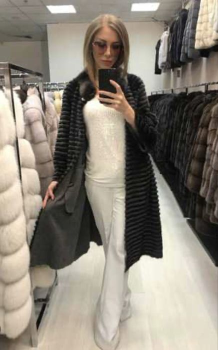 Бутиково Дамско Палто от Норка, купено за 1200лв, продава се за 649лв