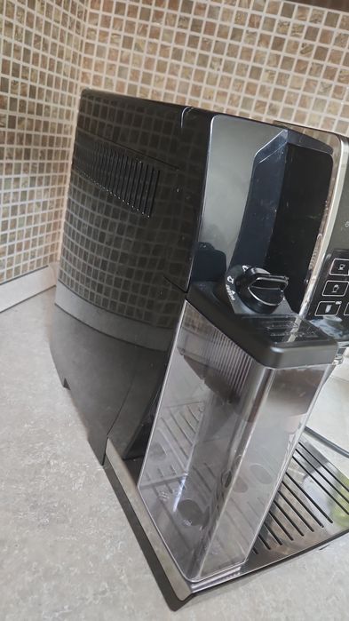 Кофемашина Delonghi