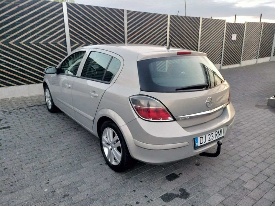 Opel Astra H  1.7 CDTI