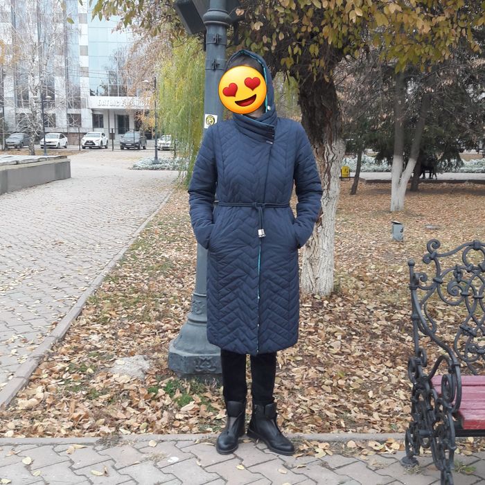 Продам весенние куртки