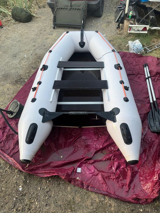Надуваема лодка Колибри КМ300Д