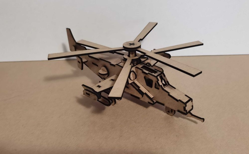 3D ПЪЗЕЛ - Военен Хеликоптер