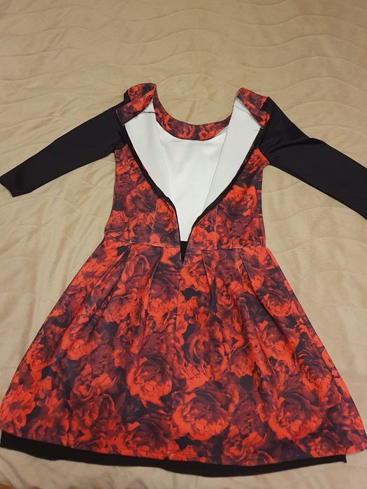 Официална рокля на цветя Lilia