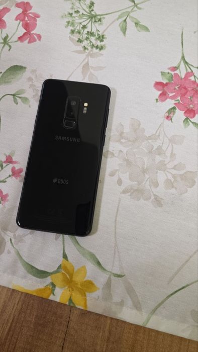 Samsung Galaxy S9+ duos