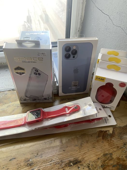 Чехлы на iPhone 14 Pro Max, Apple Watch, AirPods два