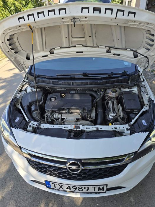 Opel Astra  k 1.4 cng 2019г.