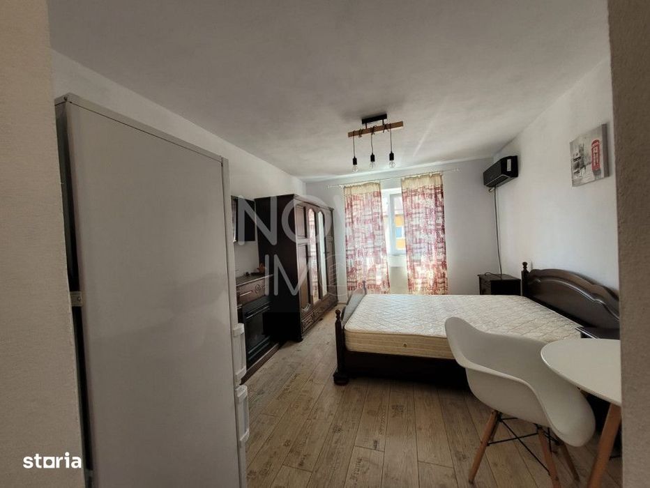 Garsoniera de inchiriat, Vasile Aaron — fotografia 3