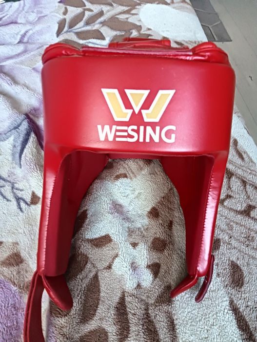 Шлем боксерский wesing
