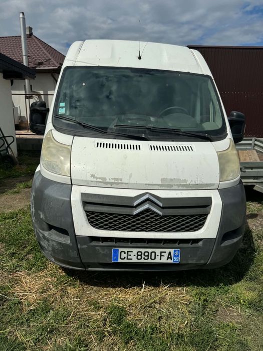 Vand  peugeot in stare buna