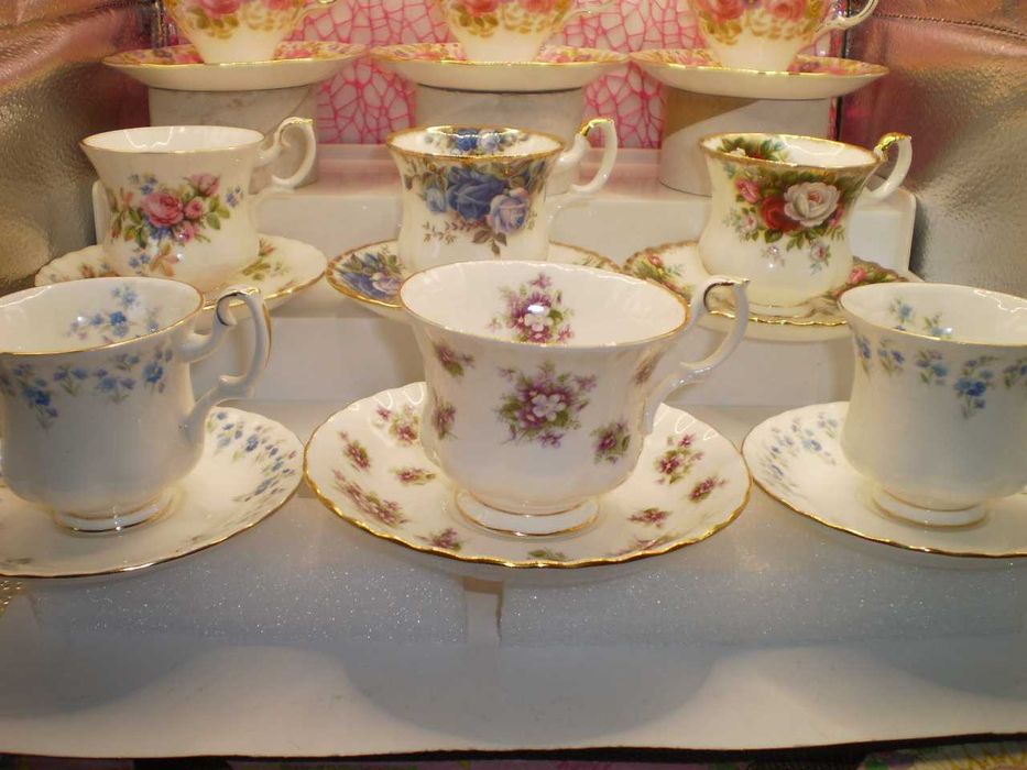 Cescute deosebite vintage Royal Albert