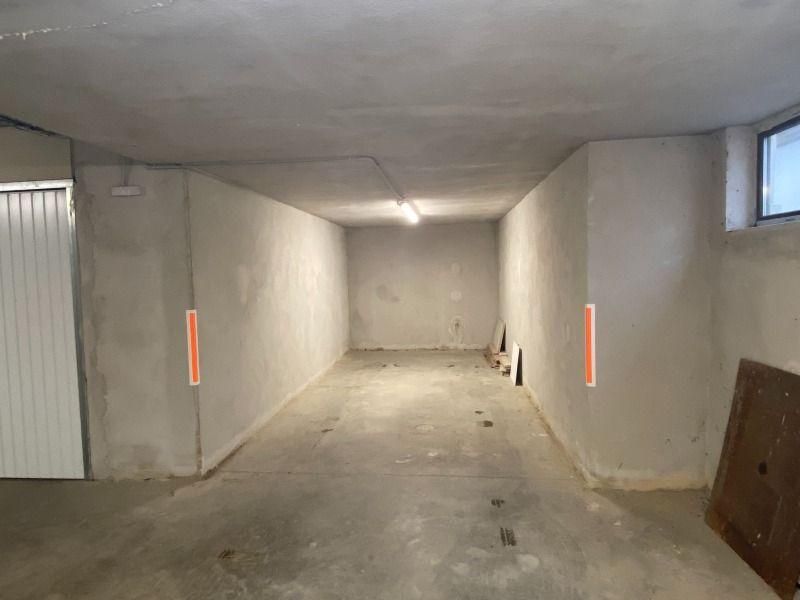 Дава се под наем Тристаен апартамент в София, Витоша - 87 кв.м за 1200 € - Снимка #8