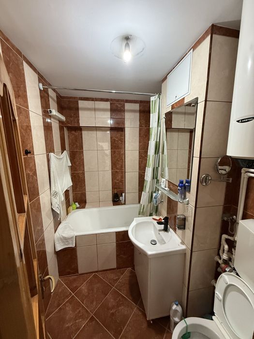 Apartament 3 camere Lacul Tei