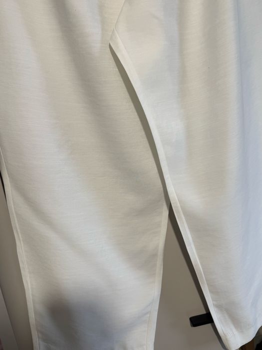 Pantaloni albi Mango