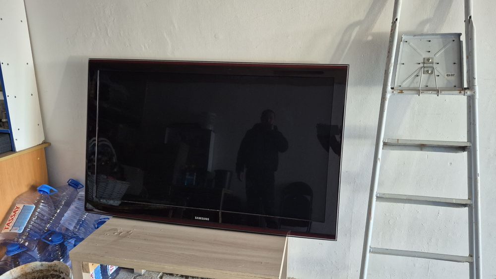 Телевизор на запчасти