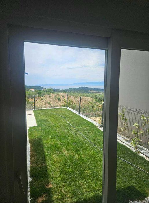 Двуетажна къща 130 кв.м и парцел 190 кв.м - ново строителство