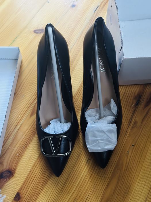 Нови обувки,естествена кожа ,размер 38