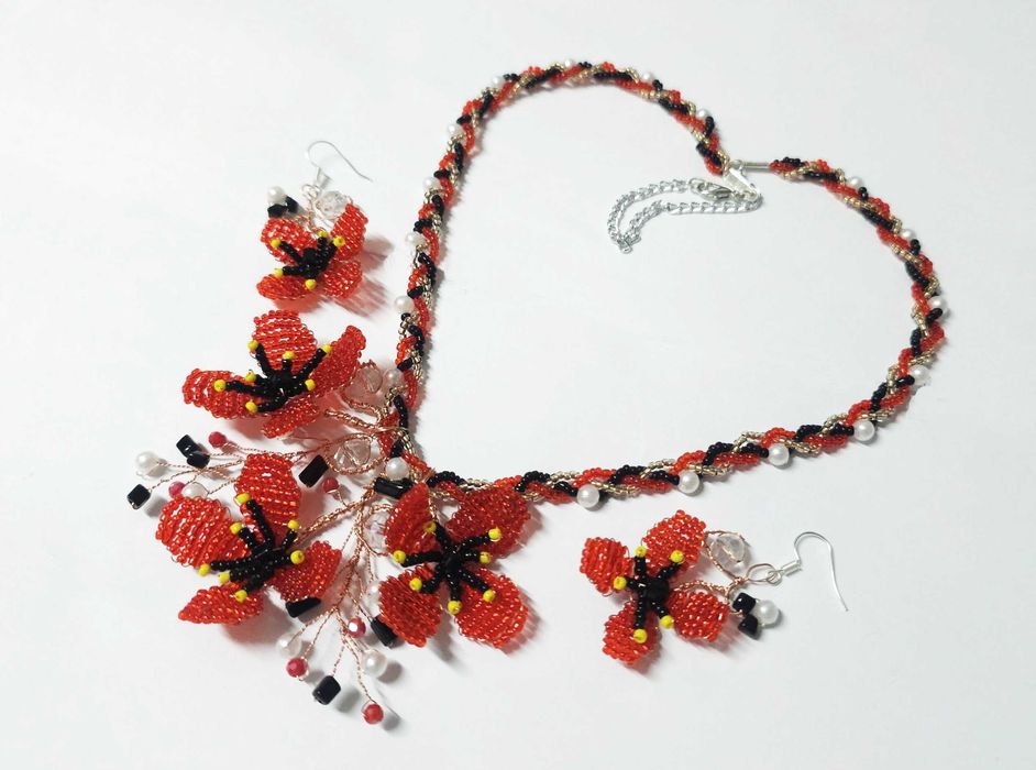 Set Maci rosii elegant, deosebit, colier si cercei maci, lucrat manual