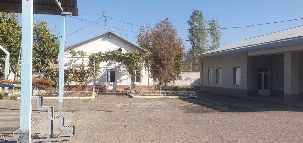 Yangiyo'l shahrida biznes uchun baza sotiladi . Yo'l va poyezd yoli