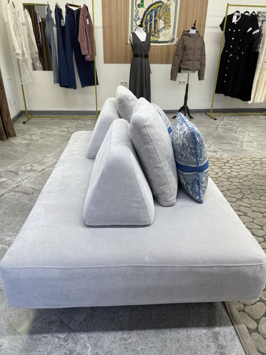 Мягкая мебель / диван