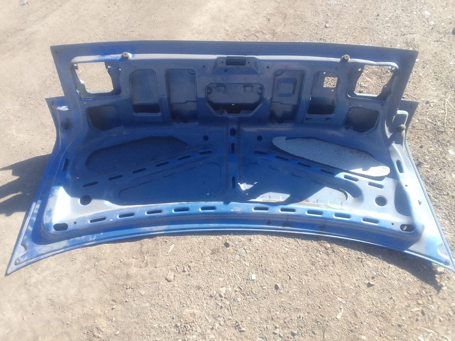 Продам крышка багажника Пассат б3