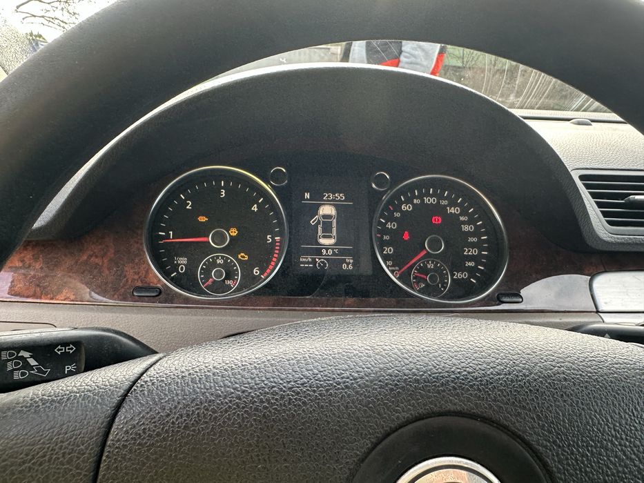 На Части Фолксваген Пасат 6 2.0tdi-Комън рейл!