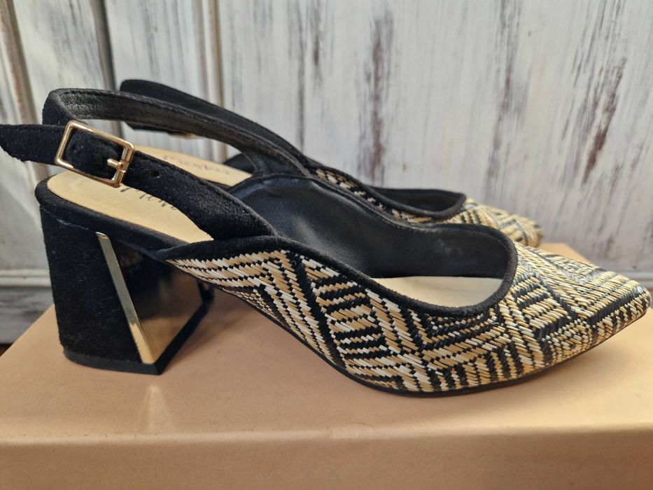 Дамски обувки от естествена кожа