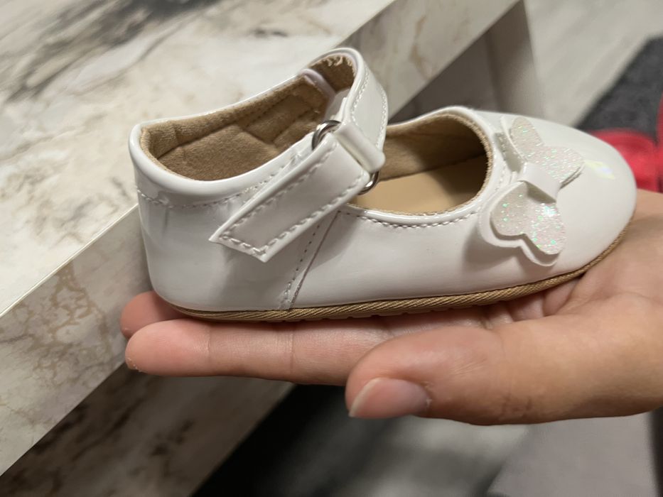 Лот бебешки обувки 18-20 размер 2+1 ПОДАРЪК