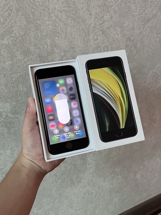 iPhone se 2020 black 128gb