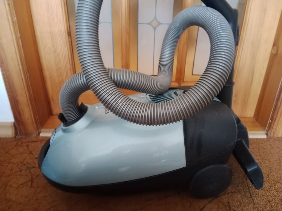 Продам пылесос б/у