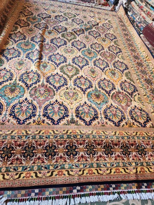Eron Turkiya Samarqand gilamlari yarim narxida.Yangi gilamlar oshlatil