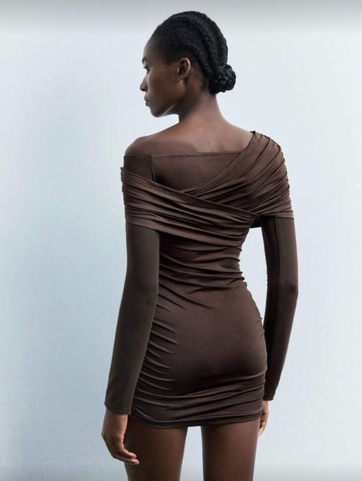 Нова къса кафява рокля с дълъг ръкав