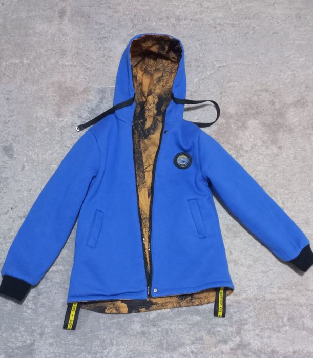 Продам куртку для мальчика! Двусторонняя, тёплая.