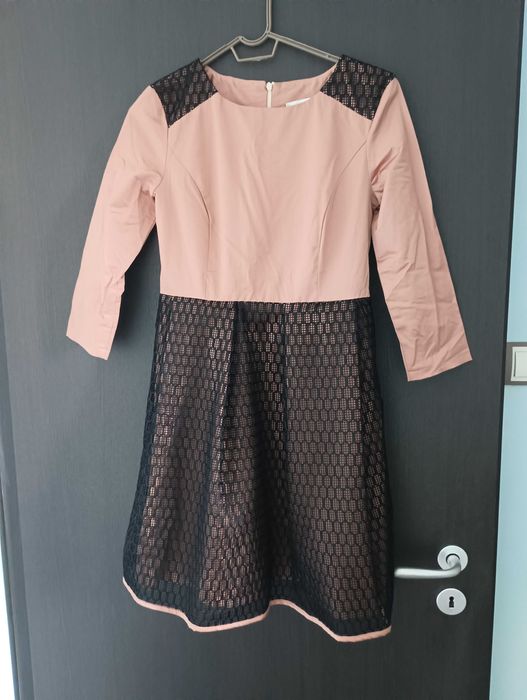 Елегантна дамска рокля