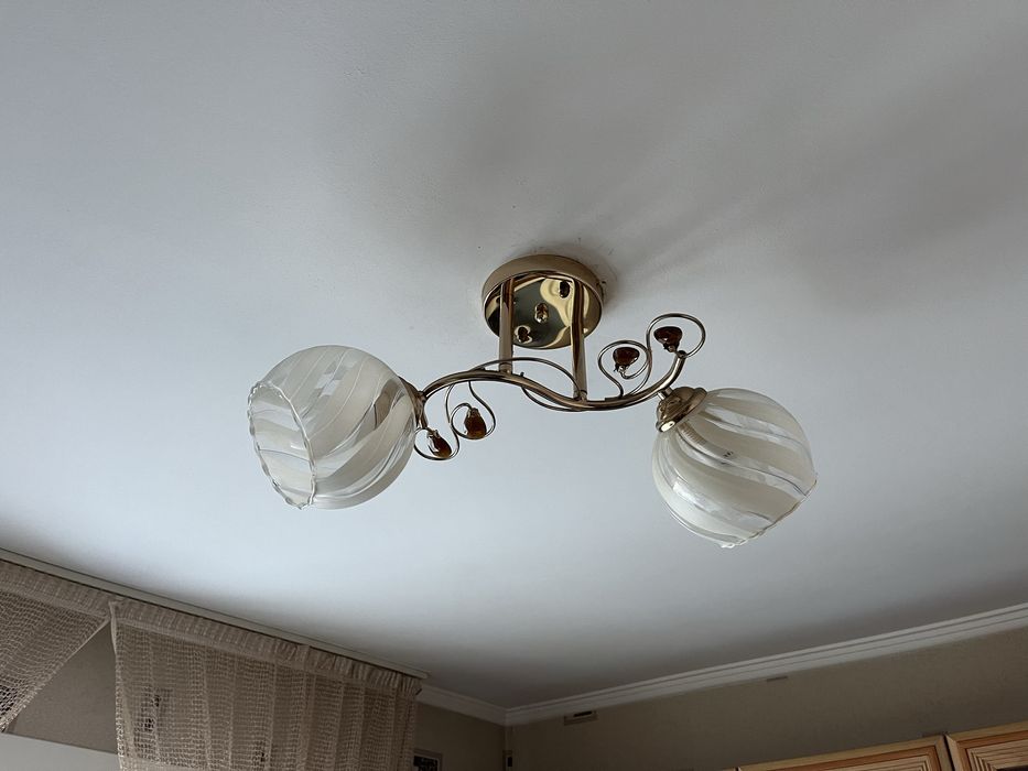 Люстра двухрожкова