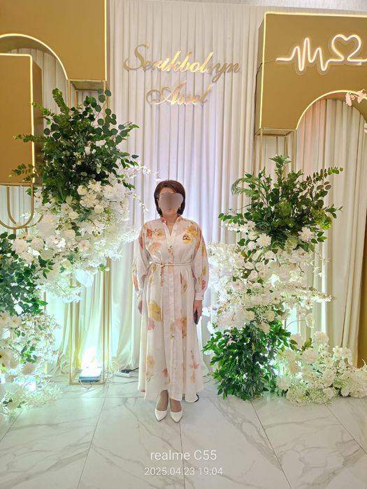 Нарядная платья красивая