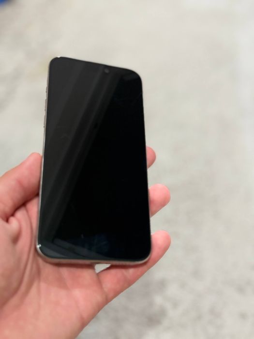 iPhone 15 promax natural titan 256 sim + e-sim