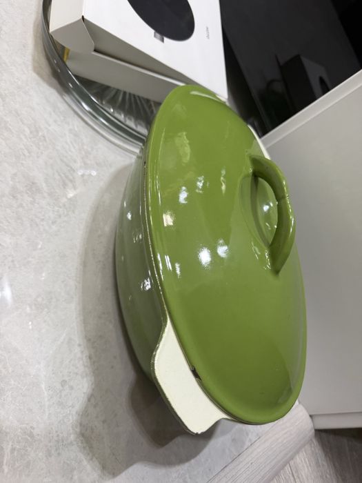 Утятница чугунная эмалированная продам