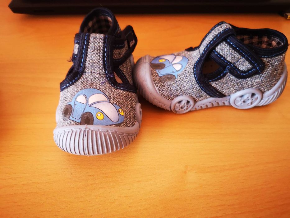 Бебешки обувки р.20