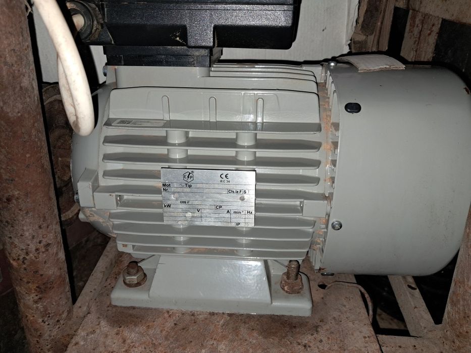 Motor electric de Electroprecizia Sacele