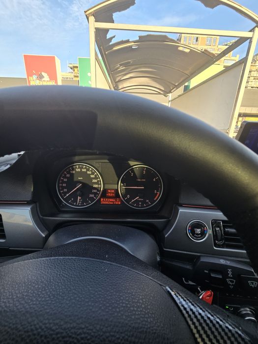 BMW Seria 3 2010 — imagine 5