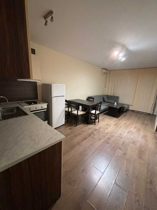 Дава се под наем Двустаен апартамент в Варна, Лятно кино Тракия - 68 кв.м за 331.5 € - Снимка #2