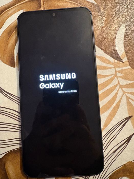 Телефон Самсунк А16