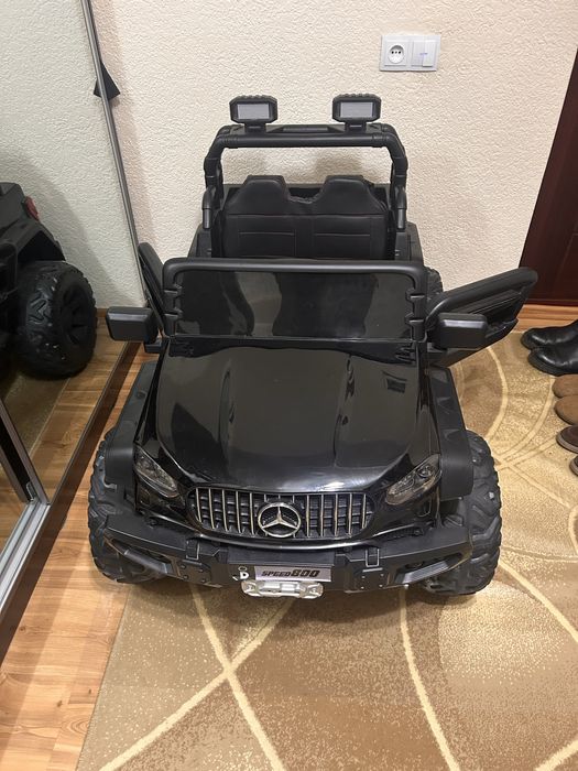 Детская машина почтий новая