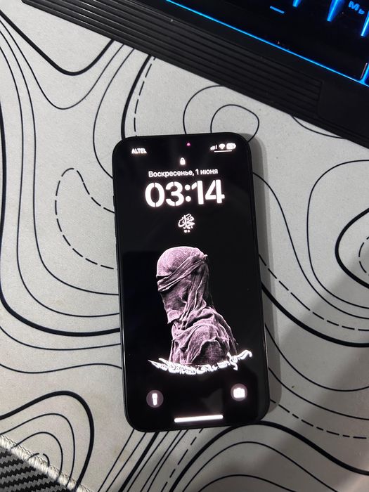 Iphone 13 в хорошем состоянии