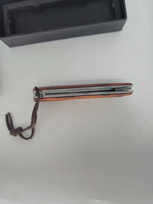 Cuțit Pliabil din Otel De Damasc Veritabil - Oțel Japonez lucrat Manua