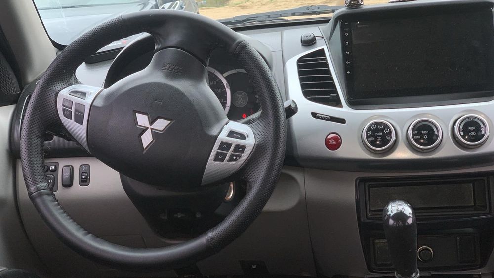 Mitsubishi L200 2.5D Shogun