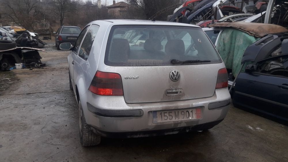 фолксваген голф 1.4 16v Volkswagen Golf 1.4 16 v само на части