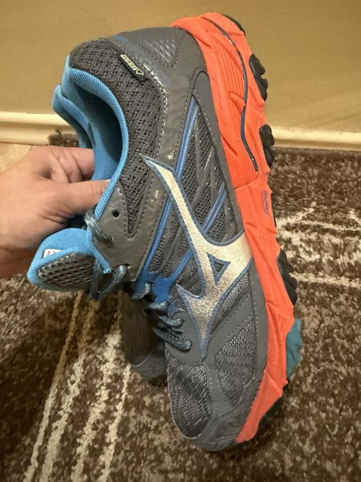 Оригинални Мъжки маратонки Mizuno Gore Tex - 43номер