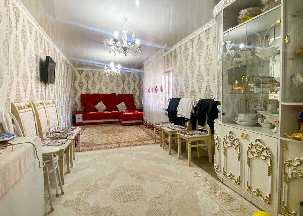 Дом, район Центр, Танат Империя